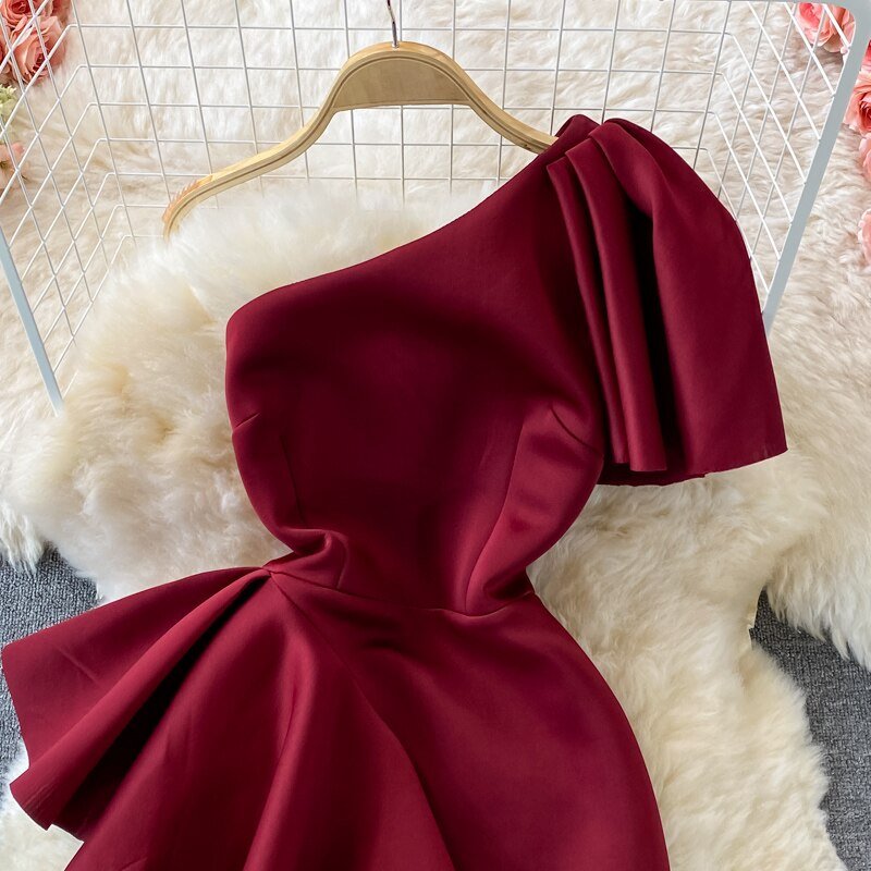 Robe de soirée pour femmes, Sexy, épaules dénudées, diagonale, taille haute, volants irréguliers, moulante, décontractée, rouge/rose, nouvelle collection, été