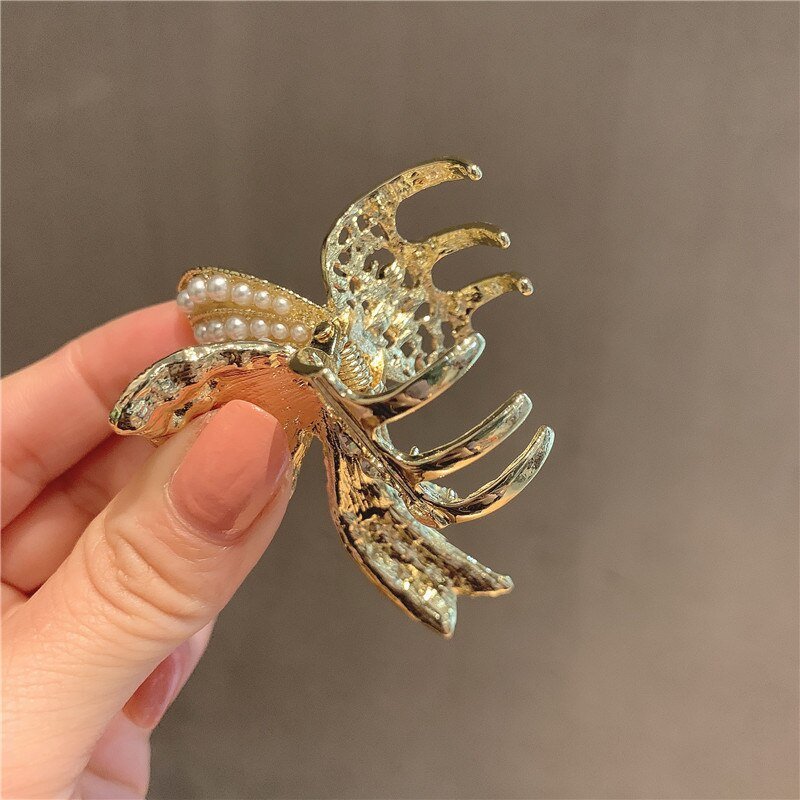 Pince à cheveux en métal pour femmes, pince à cheveux en forme de papillon, or, pour filles, crabe élégant, Vintage, accessoires pour cheveux, couvre-chef