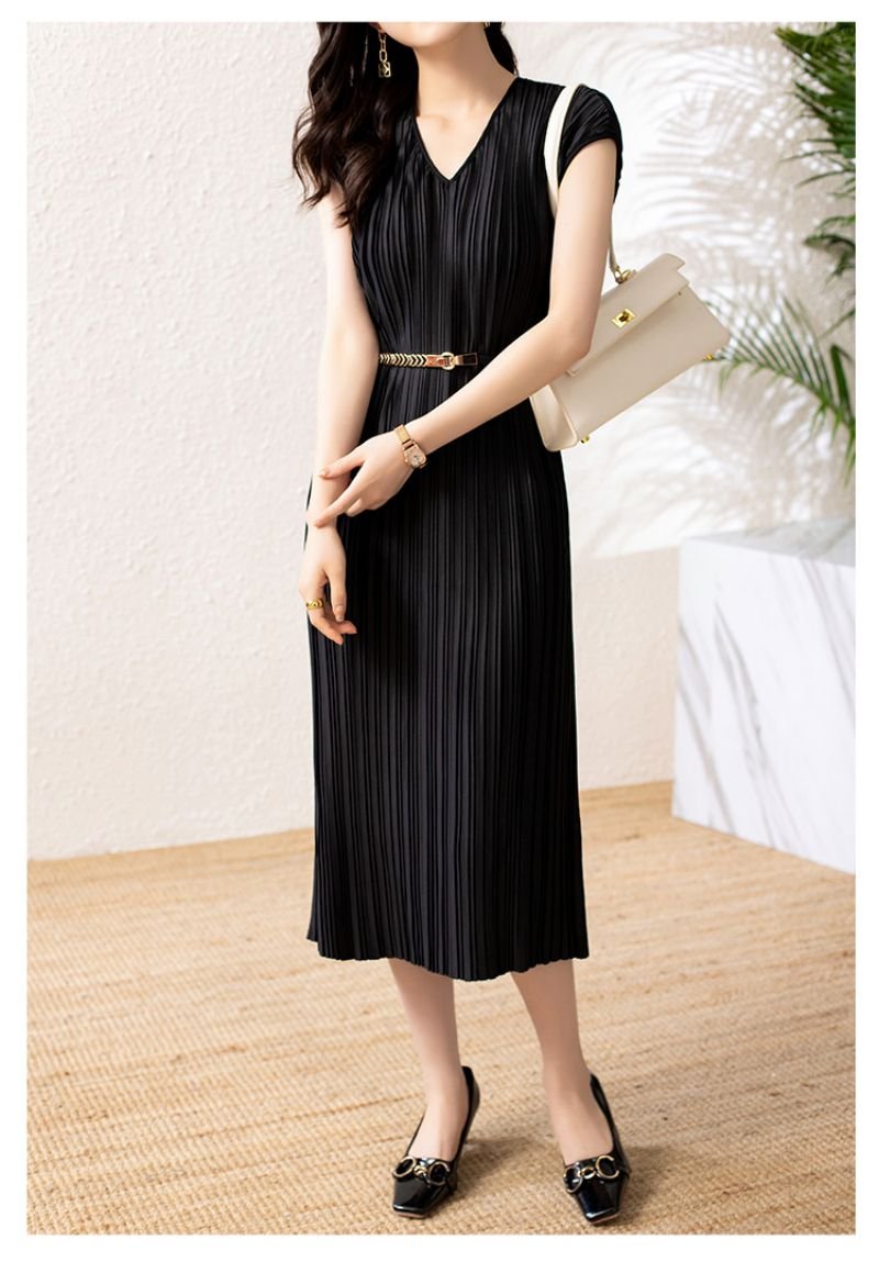 Robe plissée mi-longue à col en v pour femmes, nouveau style de mode coréenne, sans manches, à lacets, décontractée, été, 2021