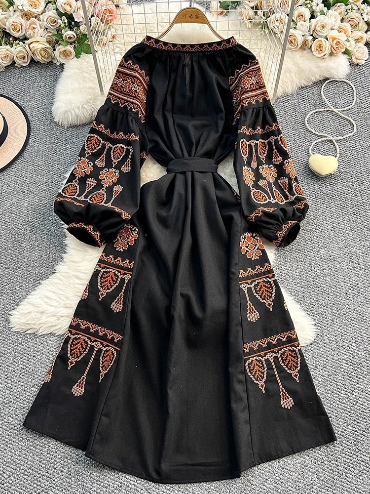 Bohemian Retro Ethnic Style Dress Women's New Spring Autumn Embroidered Lace Up Lantern Sleeves Waist Cinching Long Dress A155