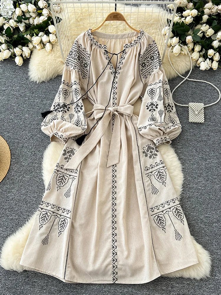 Bohemian Retro Ethnic Style Dress Women's New Spring Autumn Embroidered Lace Up Lantern Sleeves Waist Cinching Long Dress A155