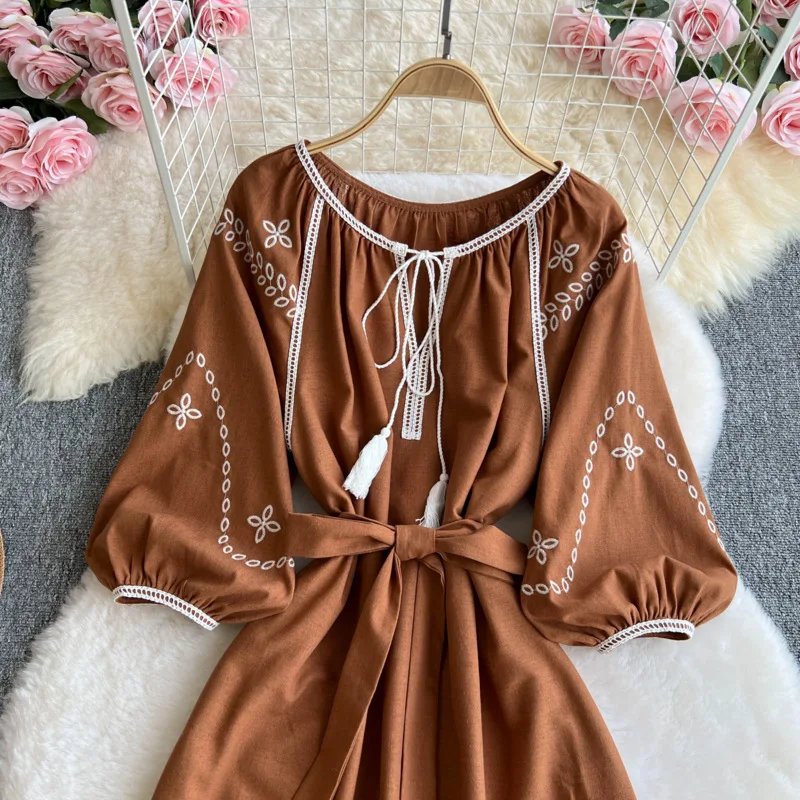 Colored Cotton Retro Ethnic Sle Embroidered Belted Round Ne Lantern Sve Dr Women's New 2025 A-Line Long Dr Korean Sle Commute