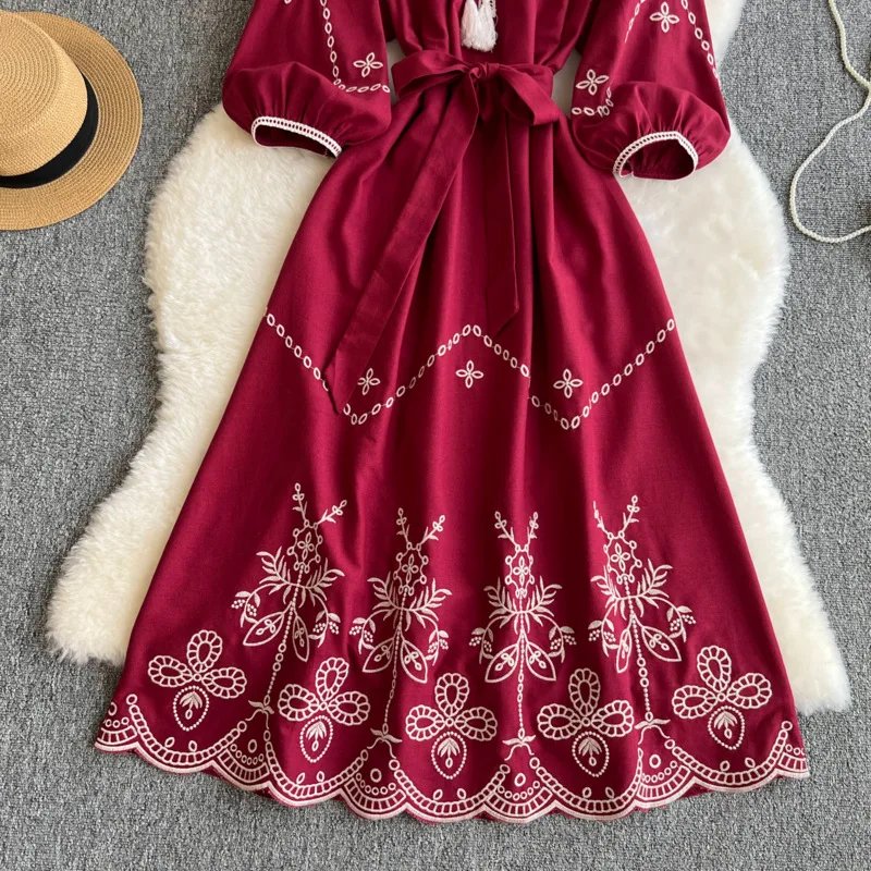 Colored Cotton Retro Ethnic Sle Embroidered Belted Round Ne Lantern Sve Dr Women's New 2025 A-Line Long Dr Korean Sle Commute