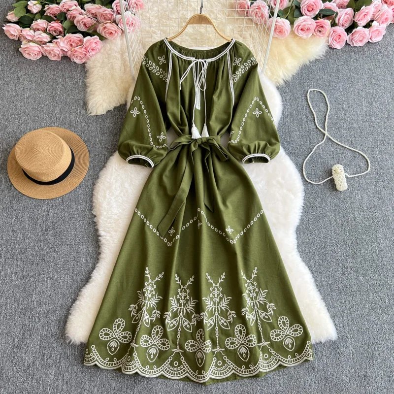 Colored Cotton Retro Ethnic Sle Embroidered Belted Round Ne Lantern Sve Dr Women's New 2025 A-Line Long Dr Korean Sle Commute