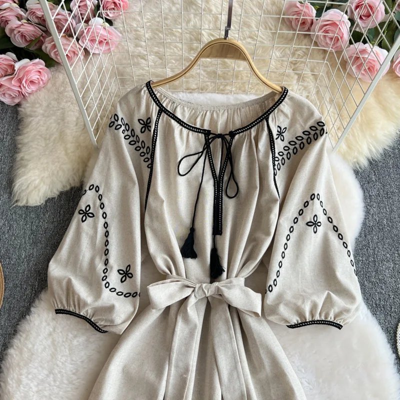 Colored Cotton Retro Ethnic Sle Embroidered Belted Round Ne Lantern Sve Dr Women's New 2025 A-Line Long Dr Korean Sle Commute